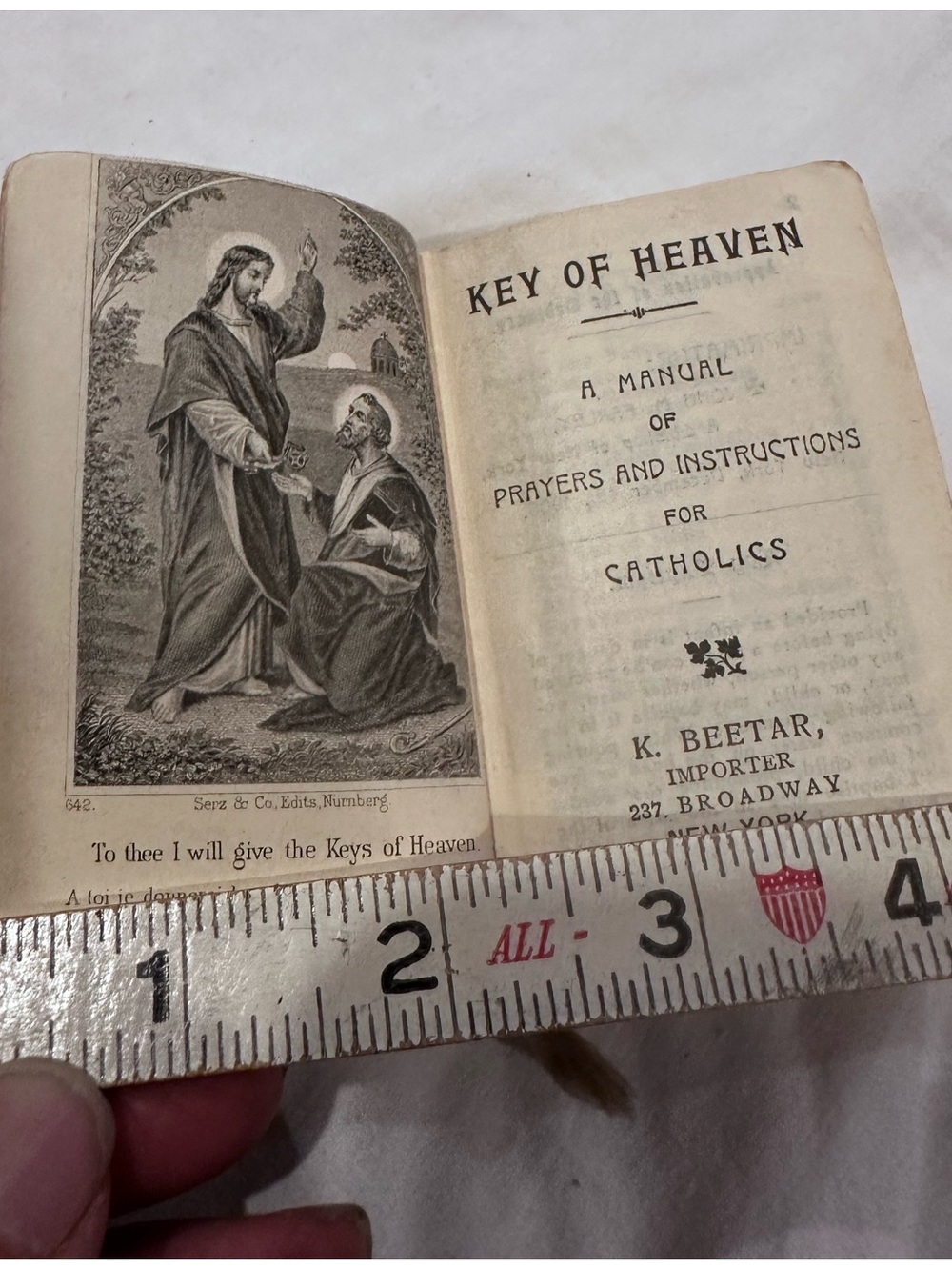 This is an antique embossed Key of Heaven Catholic prayer book published in 1905 - Picture 6 of 7
